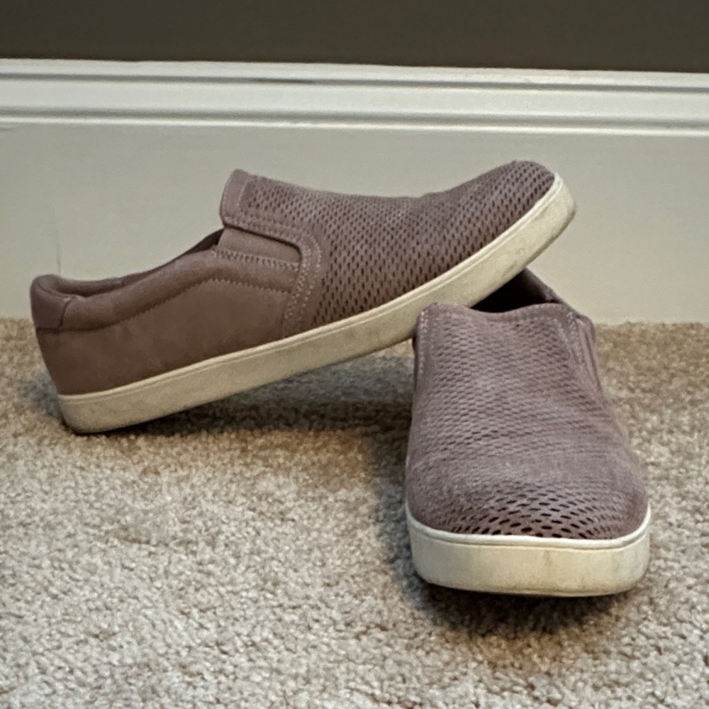Women’s Dr. Scholl’s slip in tennis shoes- mauve